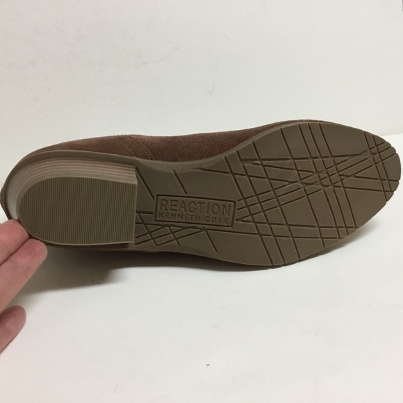 Kenneth Cole Reaction Side Gig tan embroidered leather ankle boots - Picture 13 of 15